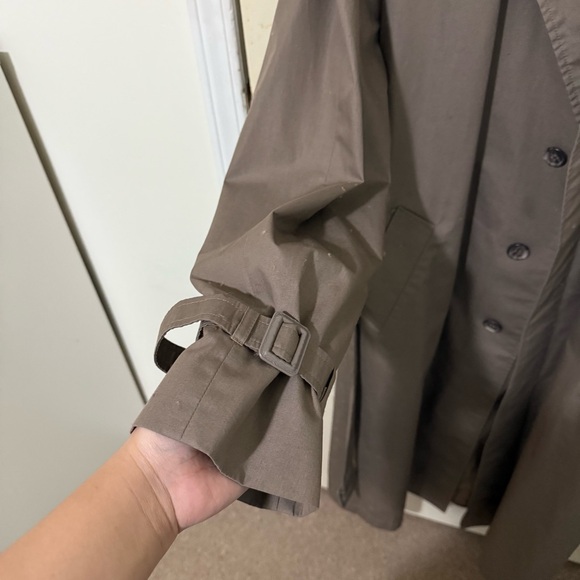 Vintage Climatizer Trench Coat Taupe | Belted | Size 42 Tall | Classic Raincoat - Picture 6 of 14